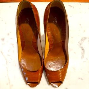 Beautiful eels skin leather open toe heels